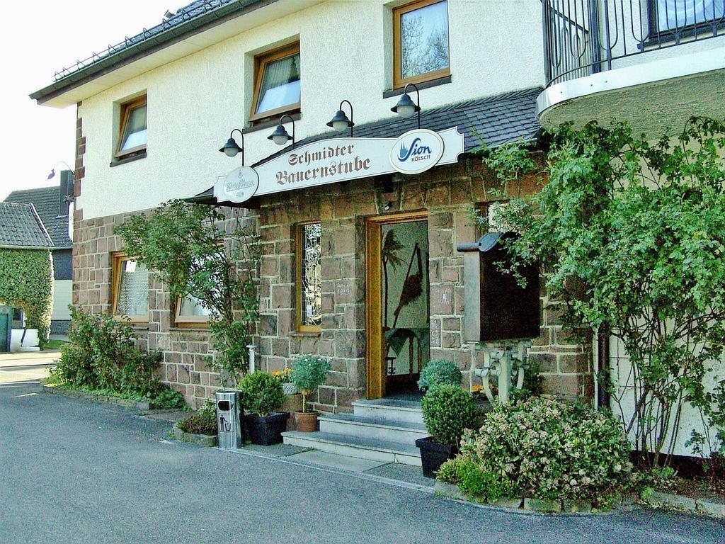 Hotel Restaurant Schmidter Bauernstube Nideggen Extérieur photo